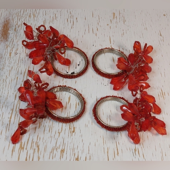 Red Sparkle Glass Beaded Napkin Rings Set of 4 Home Decor Dining Shabby Chic - Picture 1 of 13